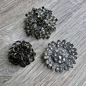 Set of 3 Sparkling Pins, Brooches